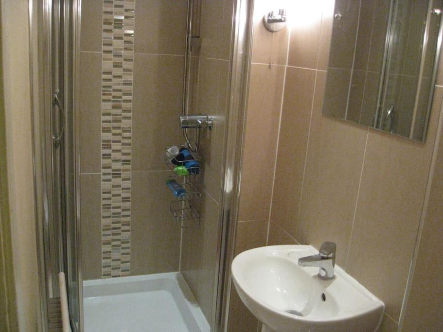 Nice Central Flat Walk To Princes Streetroyal Mile Edimburgo Exterior foto